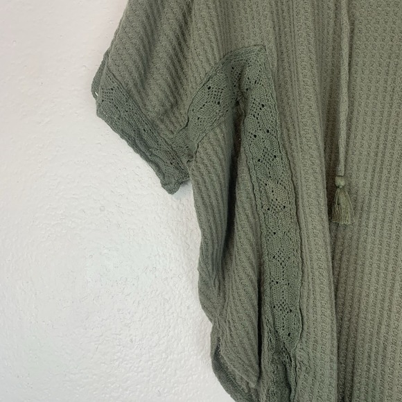 Hollister Shirt Womens Medium Waffle Knit Boho Crochet Oversized Casual Tassel M - Picture 2 of 7